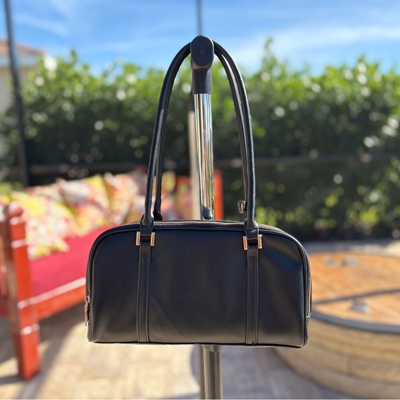 NWOT Urban Expressions Y2K Shoulder Bag | Vegan Leather Purse | Dog Charm - Picture 10 of 13